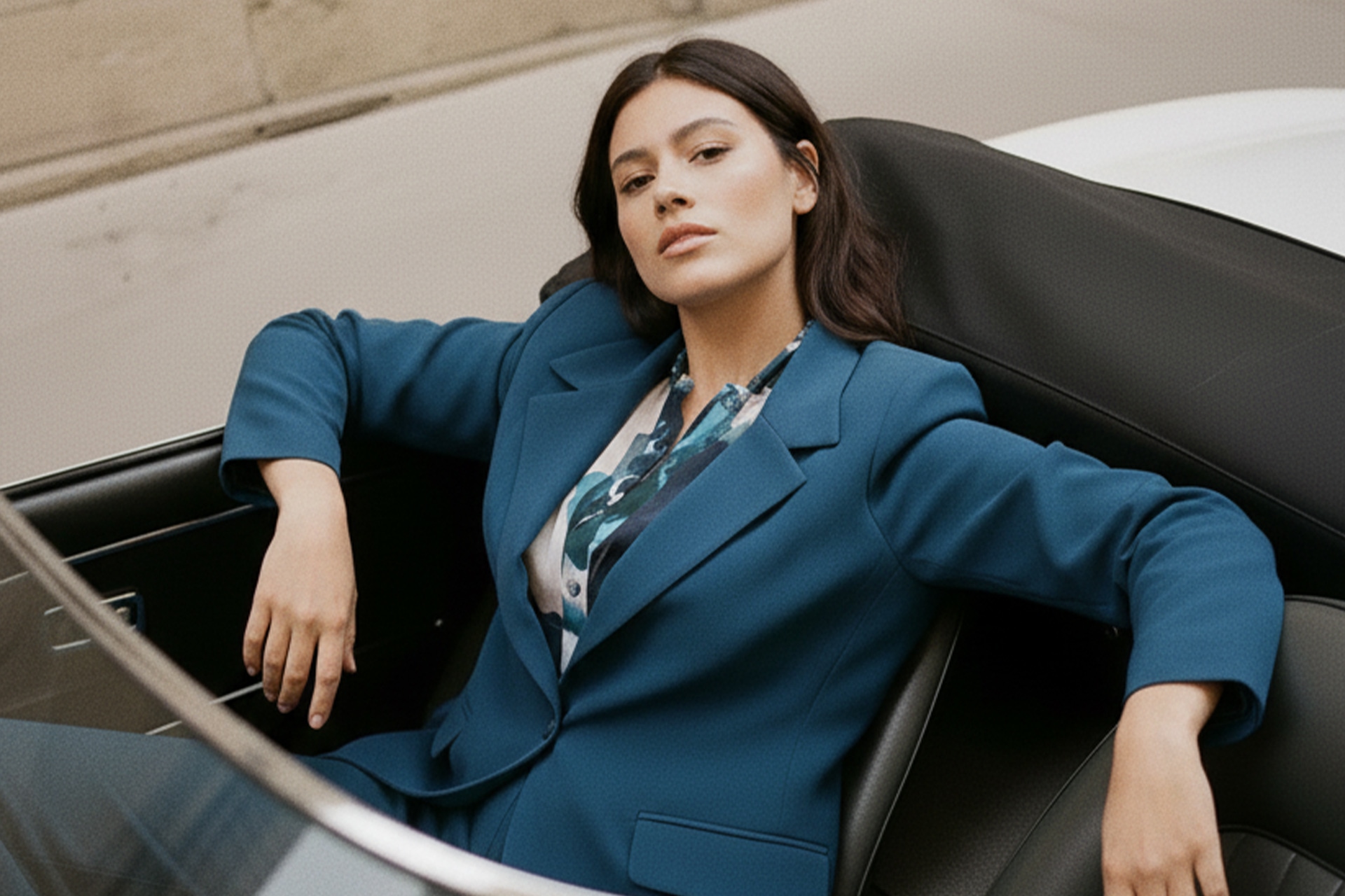 <p>Private Sales</p>